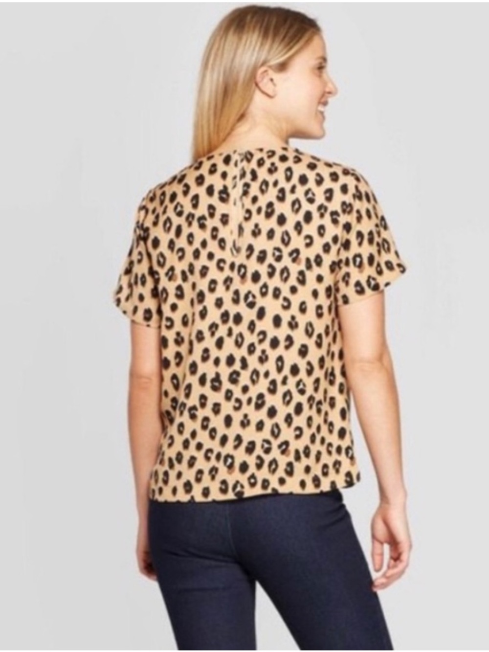 A New Day Women’s Leopard Print Short Sleeve T Shirt Top Size Small - Picture 2 of 8